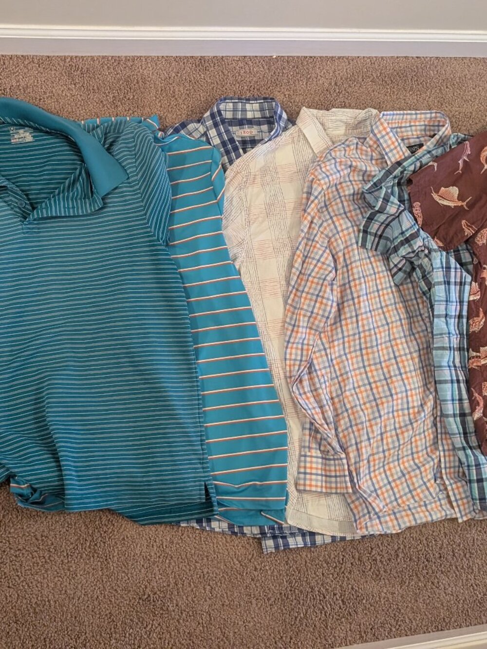 Bundle of 10 Men's button up/collared shirts.  Size Large